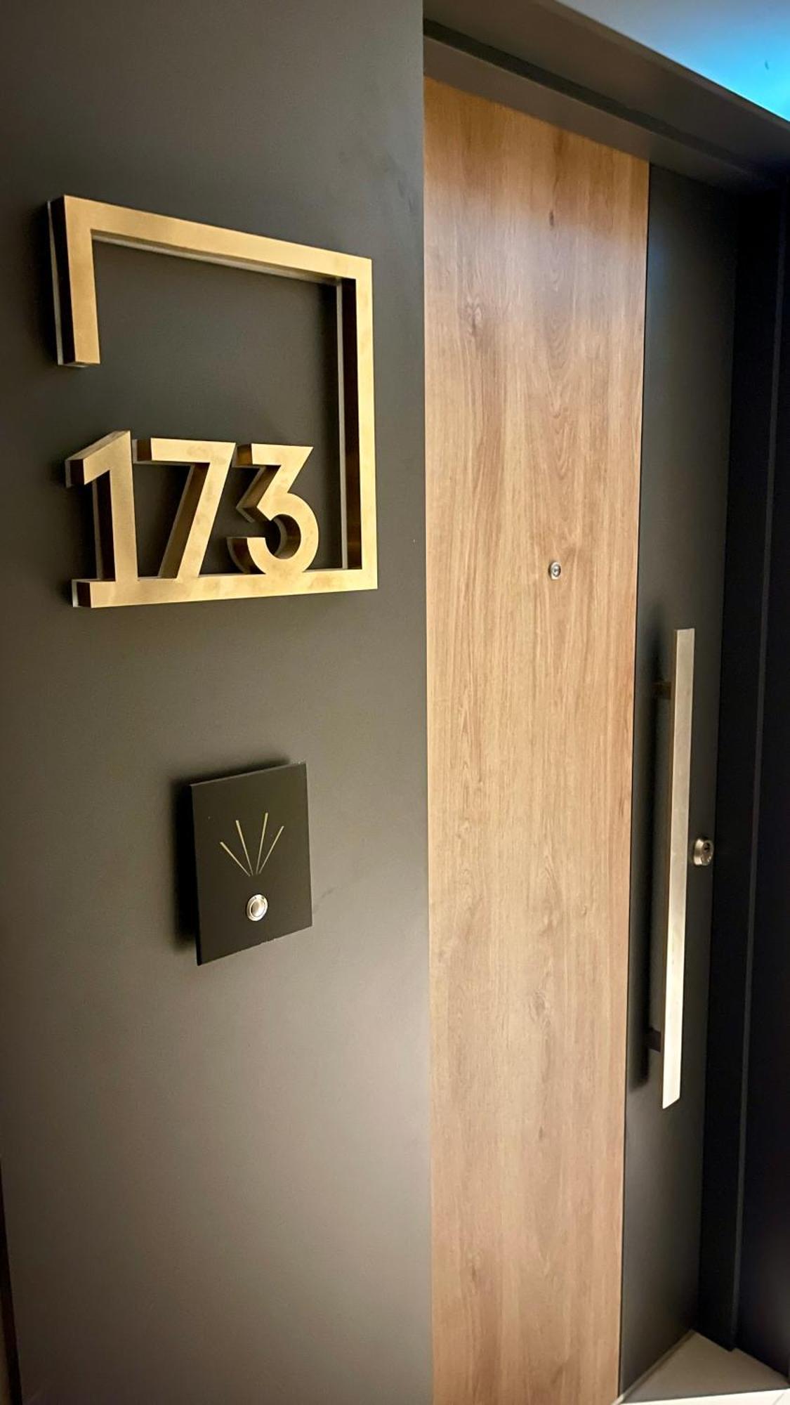 Diamond Of Skopje Luxury Apartment 18Th Floor ภายนอก รูปภาพ